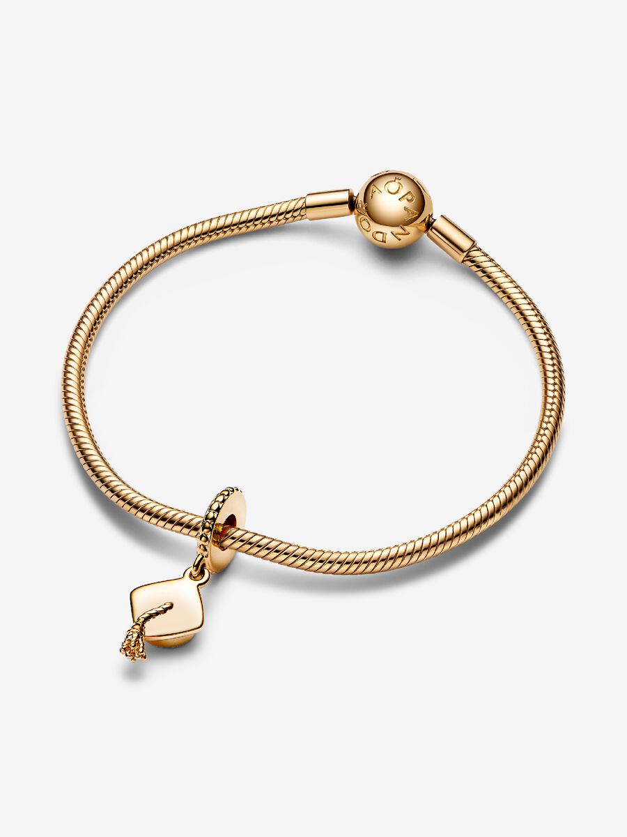 Graduation Cap Dangle Charm
14k gold plating