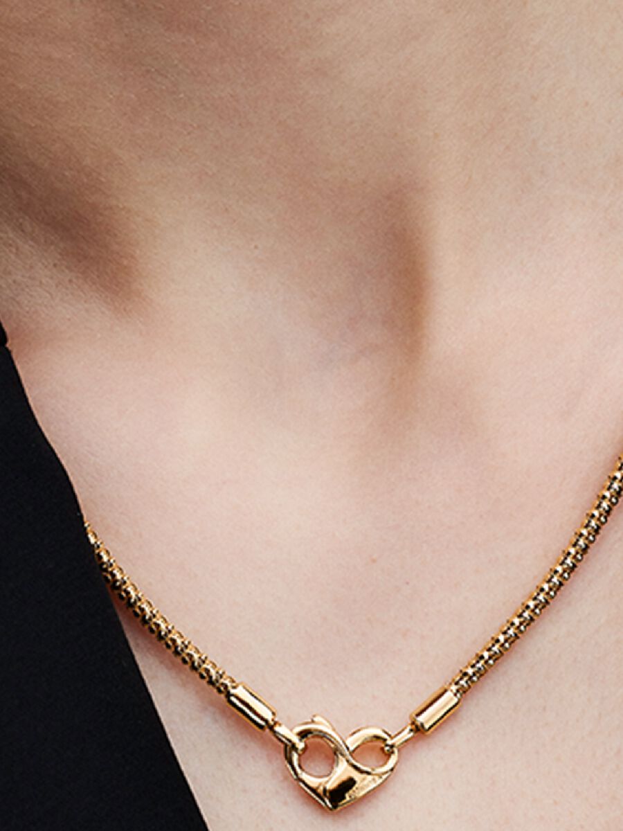 Studded Chain Necklace
14k gold plating