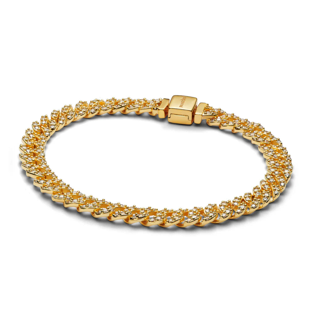 Pavé Cuban Chain Bracelet
14k gold plating