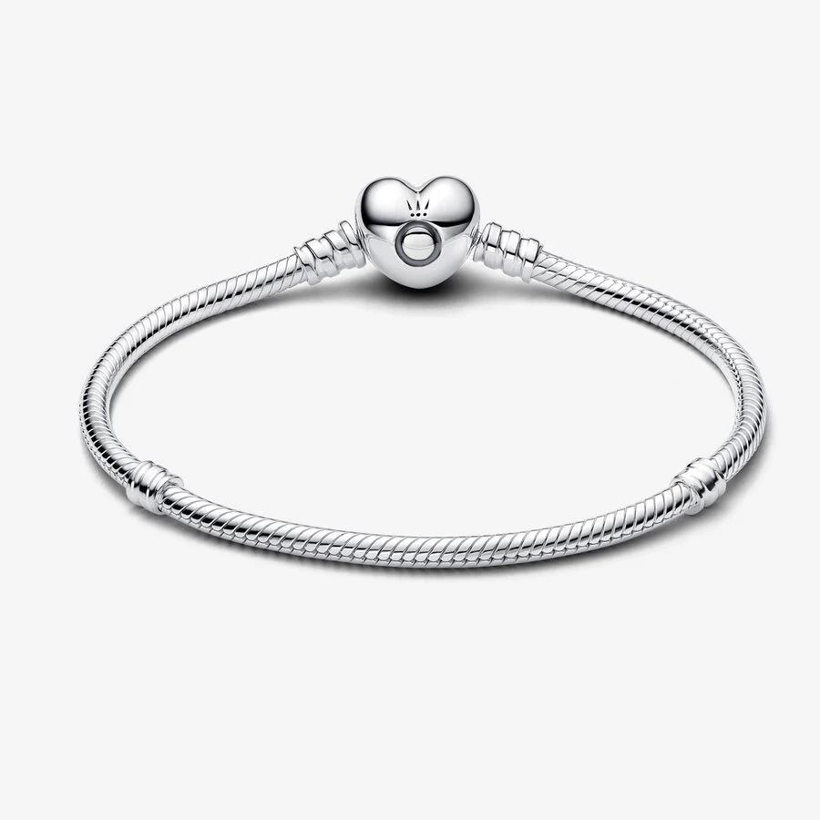 Silver bracelet with heart-shaped clasp