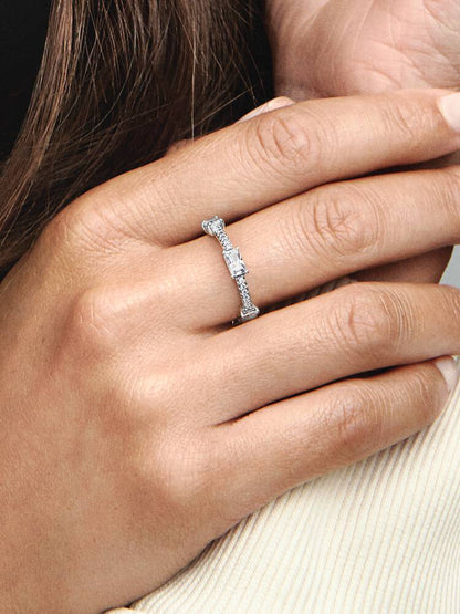 Rectangular Bars Sparkling Pavé Ring