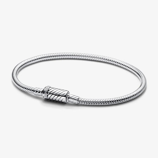 Easy-Close Magnetic Clasp Snake Chain Bracelet