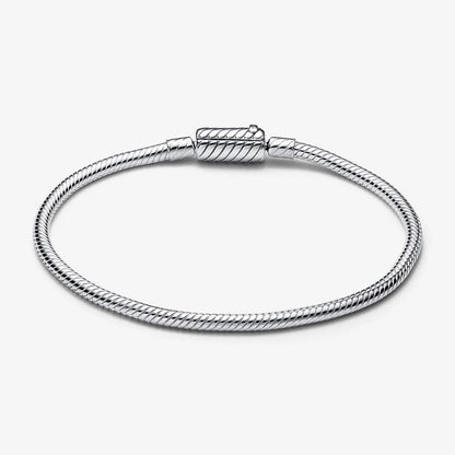 Easy-Close Magnetic Clasp Snake Chain Bracelet