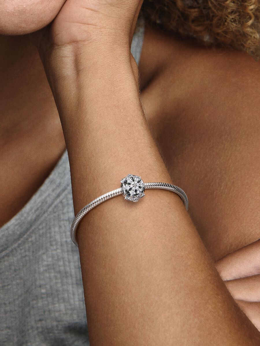 Sparkling Herbarium Cluster Round Charm