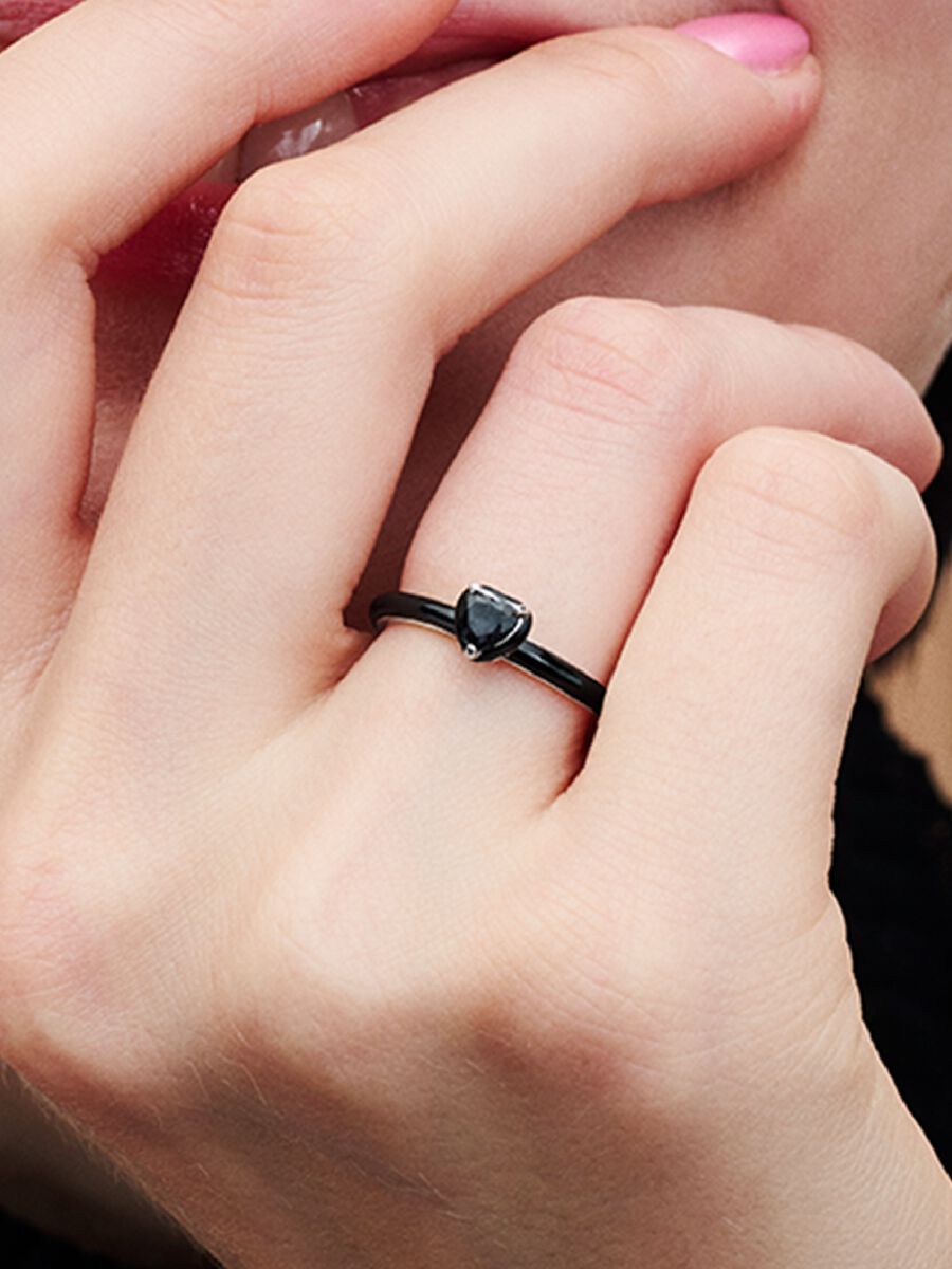 Pandora ME Black Chakra Heart Ring
Sterling silver