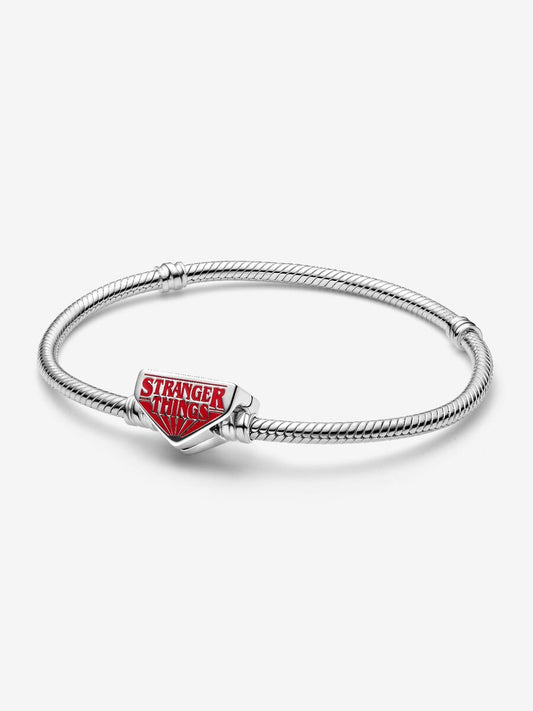 Stranger Things Clasp Snake Chain Bracelet
Sterling silver