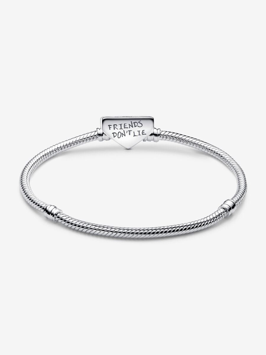 Stranger Things Clasp Snake Chain Bracelet
Sterling silver