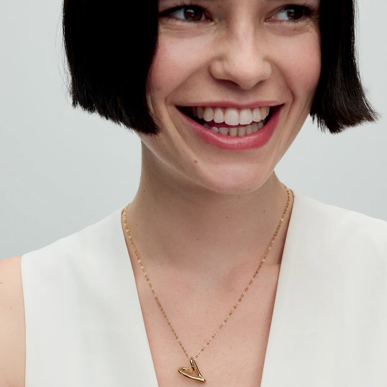 Organically Shaped Heart Pendant Necklace
14k gold plating