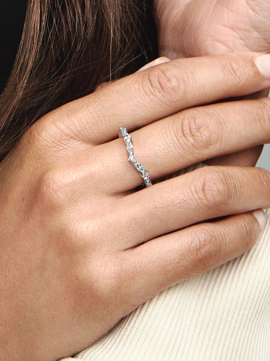 Pandora Timeless Wish Sparkling Alternating Ring
Sterling silver