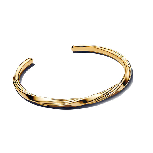 Twisted Open Bangle
14k gold plating