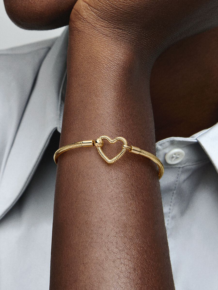 Pandora Moments Heart Closure Snake Chain Bracelet