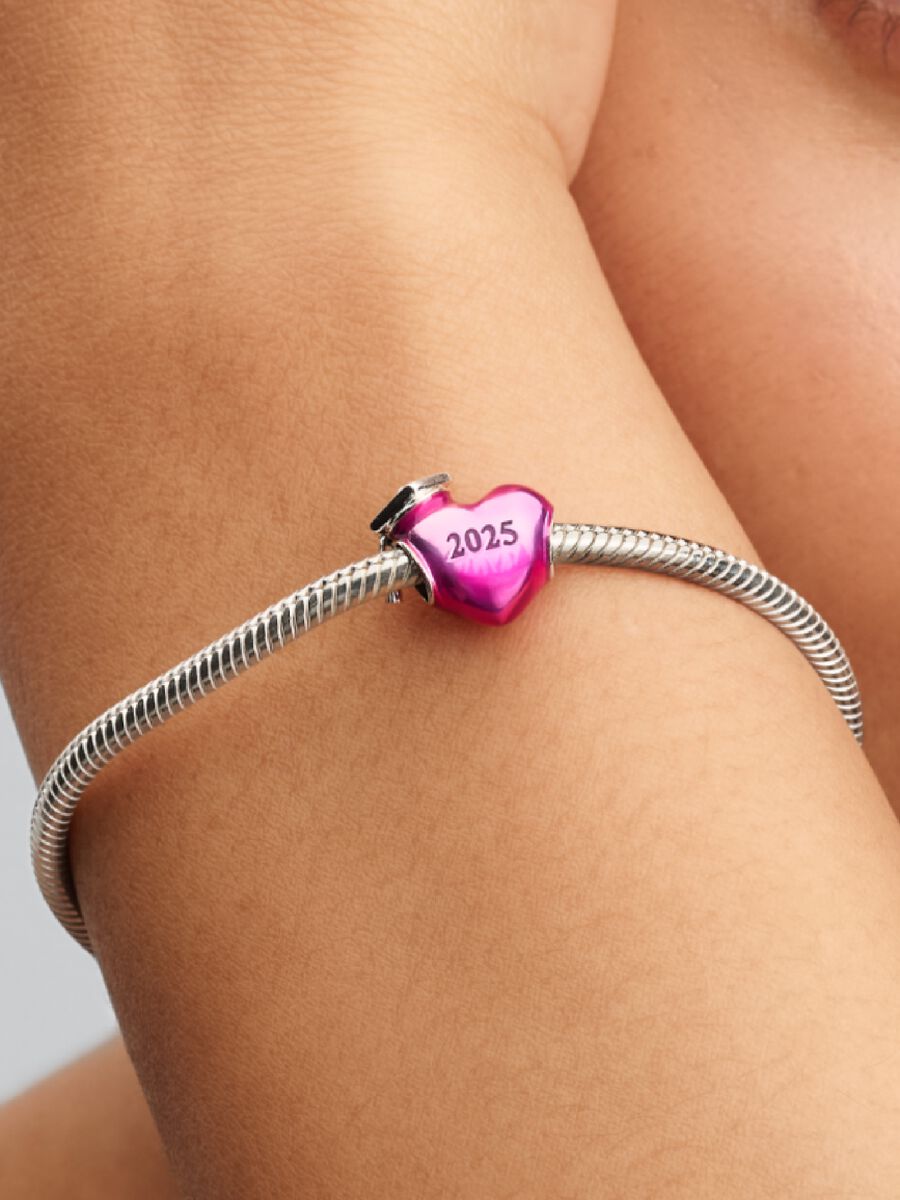 Graduation 2025 Heart Charm
Sterling silver