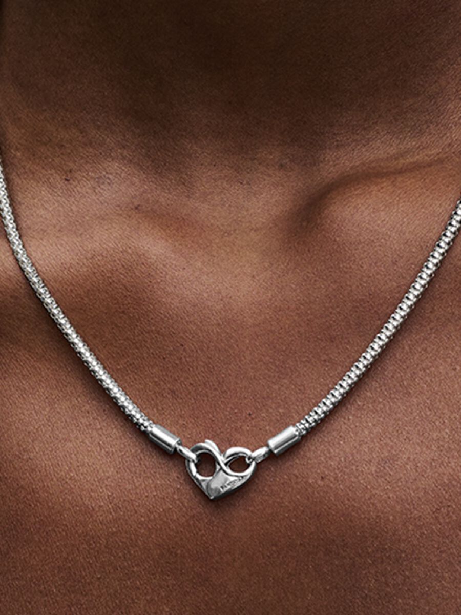 Pandora Moments studded Necklace