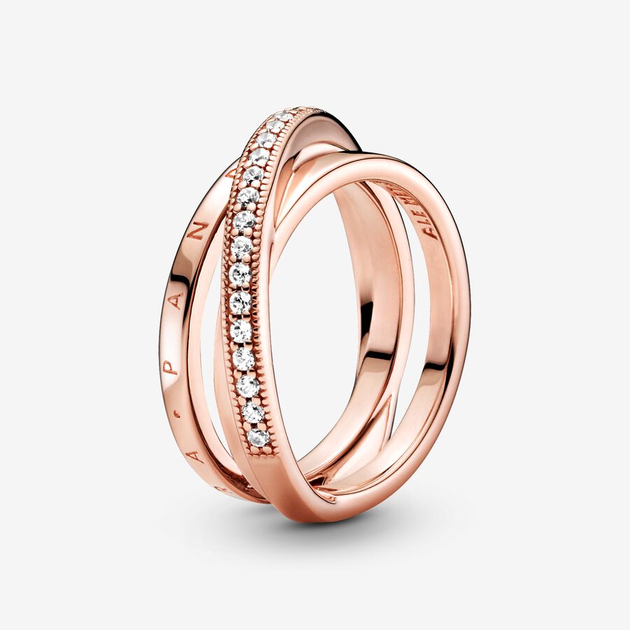 Crossover Pavé Triple Band Ring
14k rose gold plating