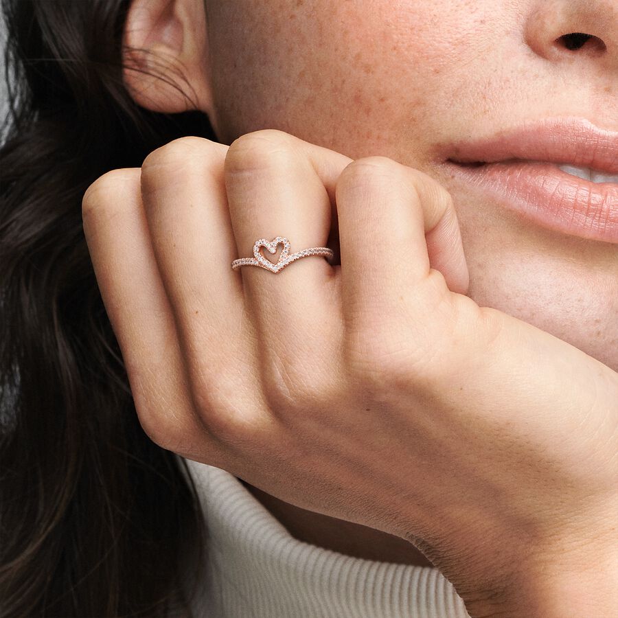Sparkling Wishbone Heart Ring
14k rose gold plating