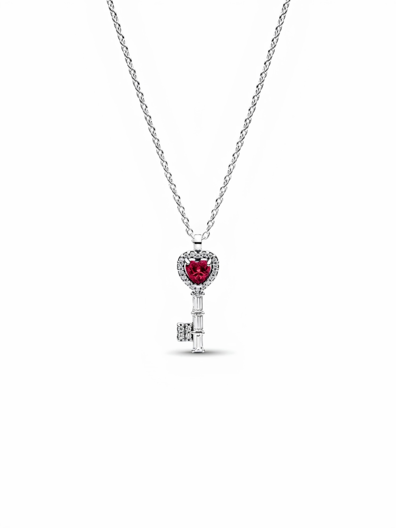 Elevated Heart Key Collier Necklace