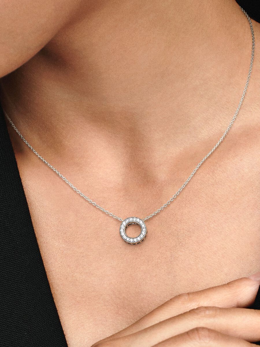 Pandora Logo Pavé Circle Collier Necklace
