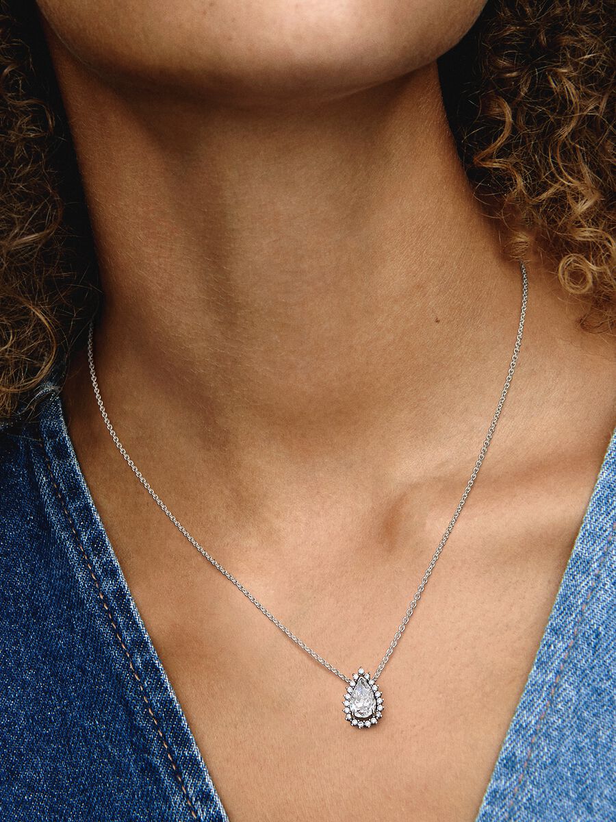 Sparkling Pear Halo Collier Necklace