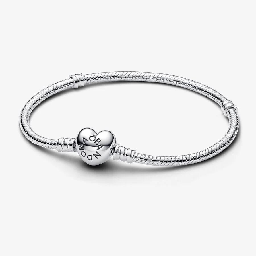 Silver bracelet with heart-shaped clasp