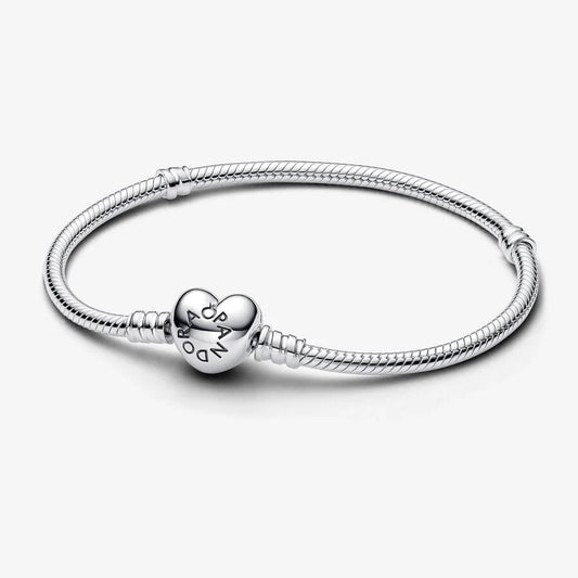 Silver bracelet with heart-shaped clasp